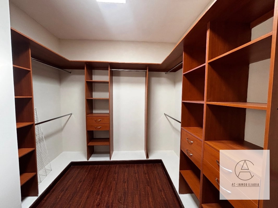 Casa en venta en Portal del Bosque, CES - 6