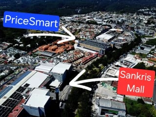CASA EN VENTA SAN CRISTÓBAL A LA PAR DE SANKRIS MALL — Casa en Venta en Zona 8 Mixco, Guatemala, Ciudad — miniatura 2 de 9