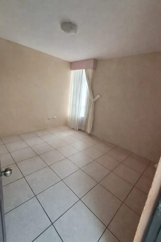 Casa en Venta - Los Olivos zona 18 — Casa en Venta en los olivos, Zona 18, Guatemala, Ciudad — foto 3 de 14