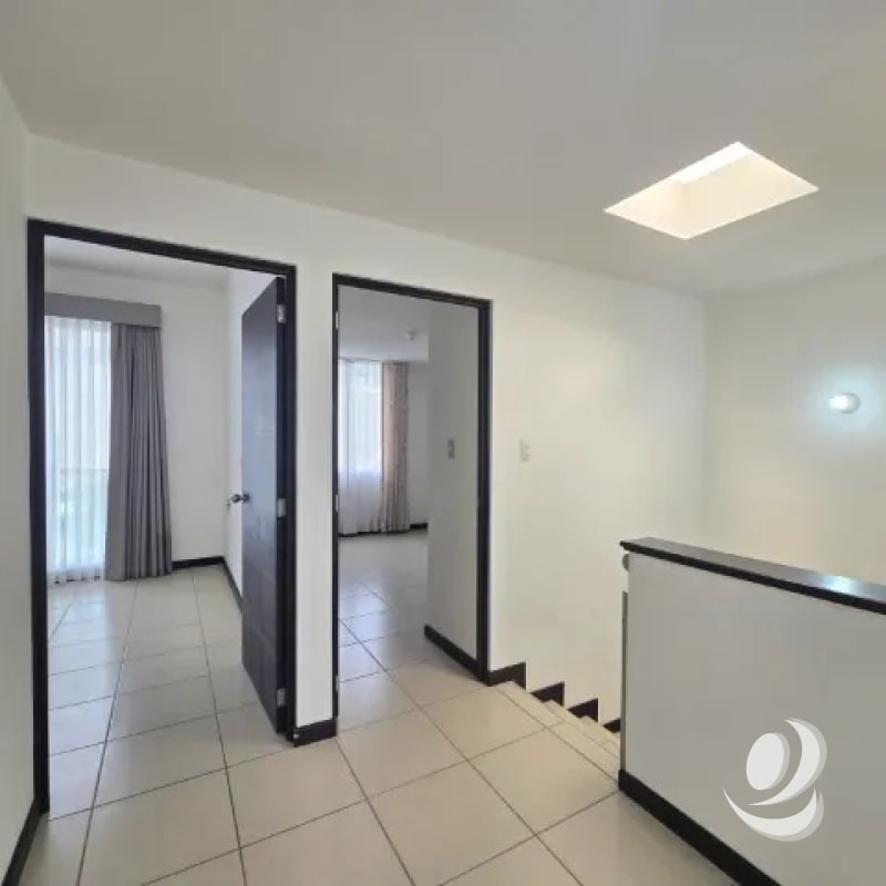 Casa en Venta San Cristóbal con 4 Habitaciones - 4