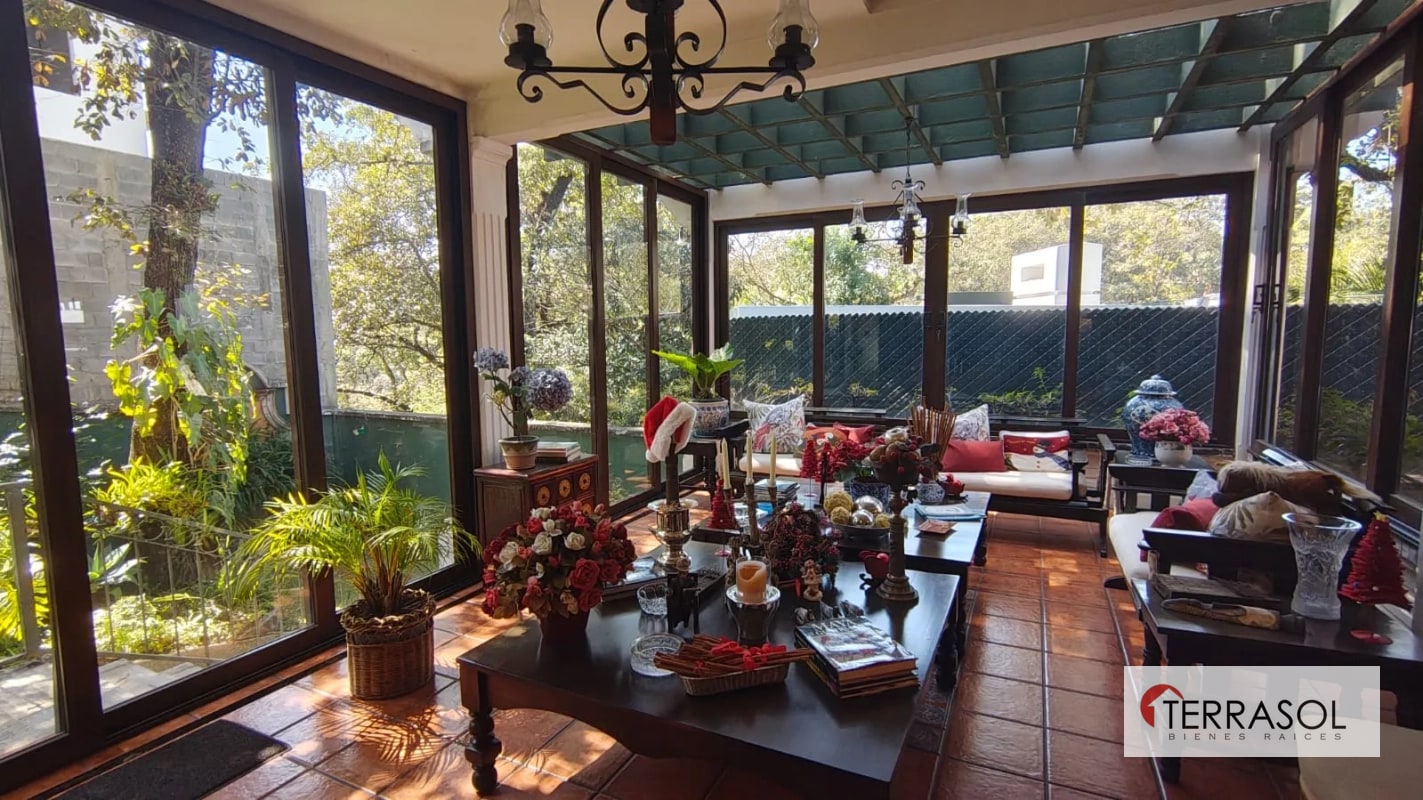 Casa en venta en Zona 13 – Elgin II | Casa de esquina con amplios jardines - 9