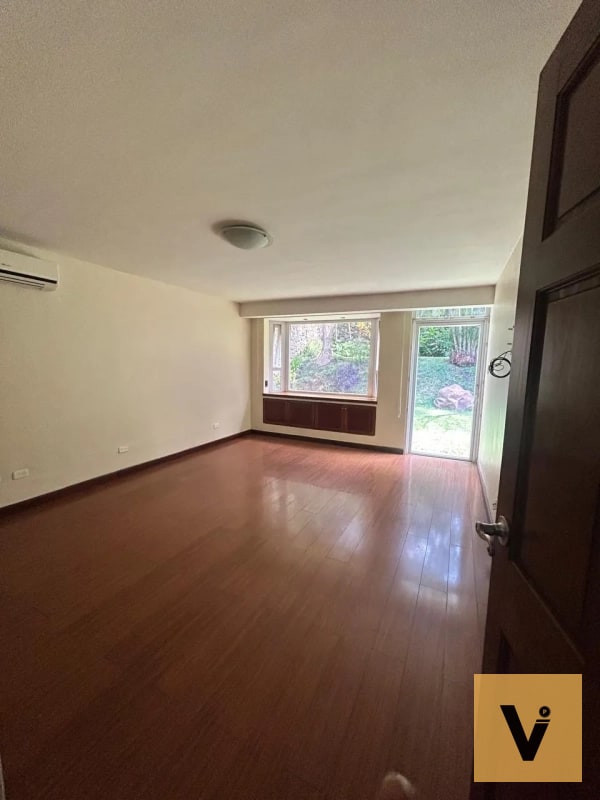 Casa en venta en Vista Hermosa 3. a 1 cuadra de UVG - 2