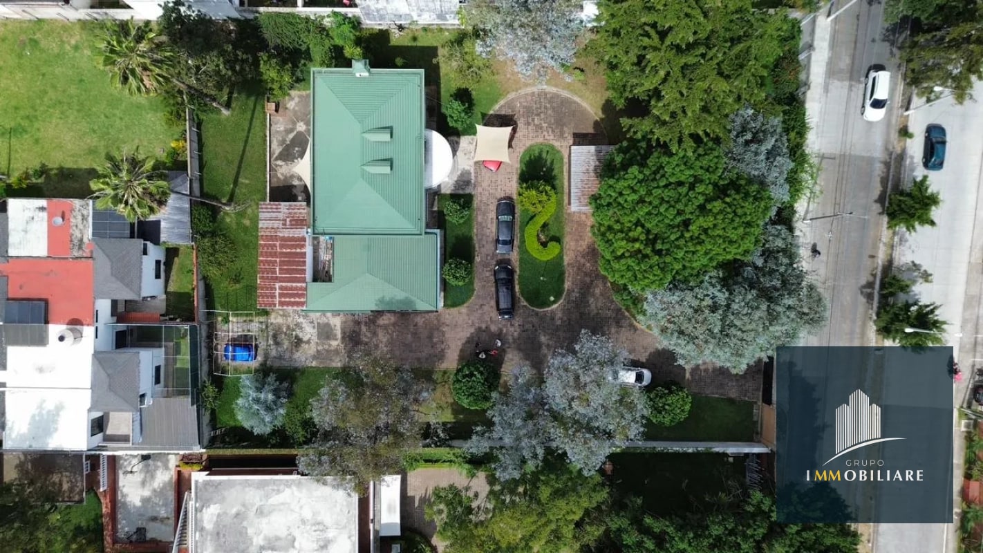 Casa para Restaurante con Jardín y Parqueo Bulevar las colinas, San Cristobal - 14