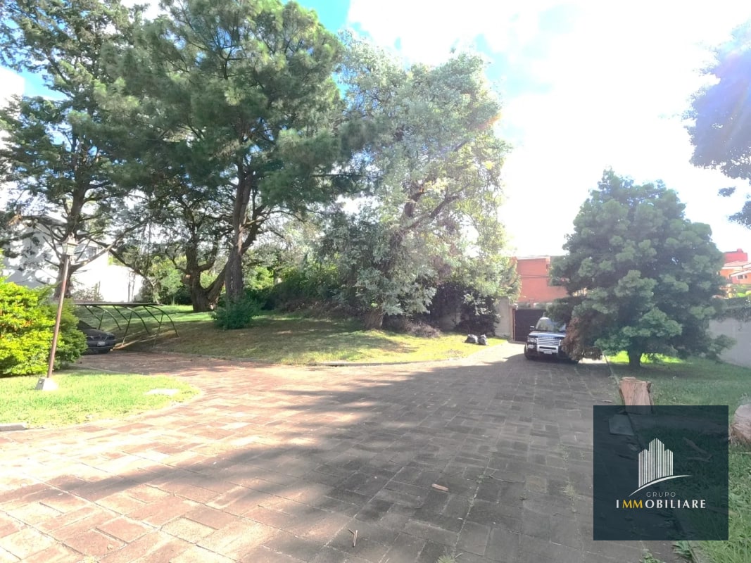 Casa para Restaurante con Jardín y Parqueo Bulevar las colinas, San Cristobal - 2
