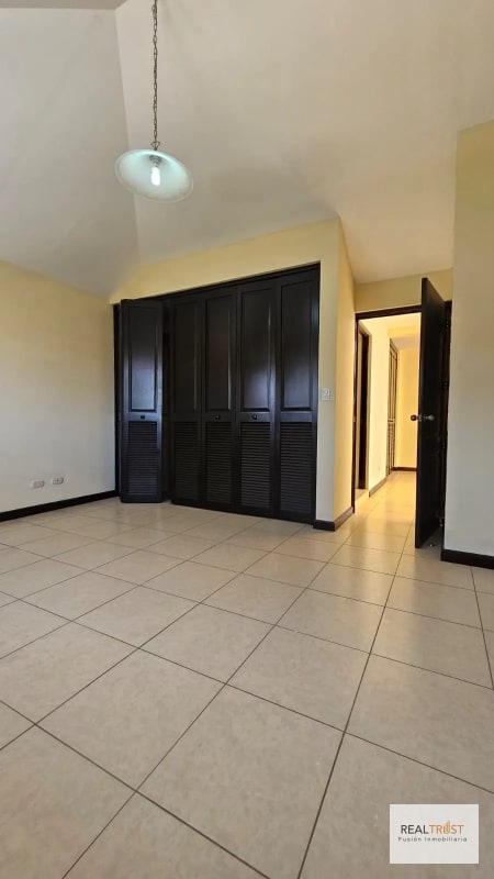 Casa en Venta  Residenciales Los Manantiales, Km. 19 Carretera a San José Pinula. - 7
