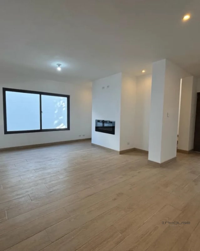 CASA EN VENTA ARRAZOLA 1 KM 17.5 - 5