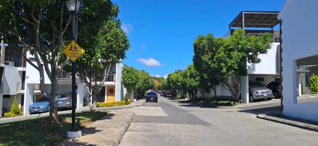 Venta Casa Arrazola Country Club, Km. 16.5 Carretera a El Salvador — Casa en Venta en Arrazola I, Carretera a El Salvador, Guatemala, Ciudad — foto 16 de 16