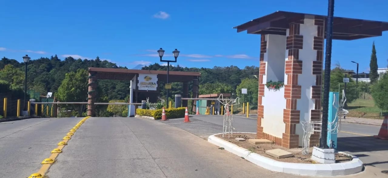 Venta Casa Arrazola Country Club, Km. 16.5 Carretera a El Salvador — Casa en Venta en Arrazola I, Carretera a El Salvador, Guatemala, Ciudad — foto 3 de 16