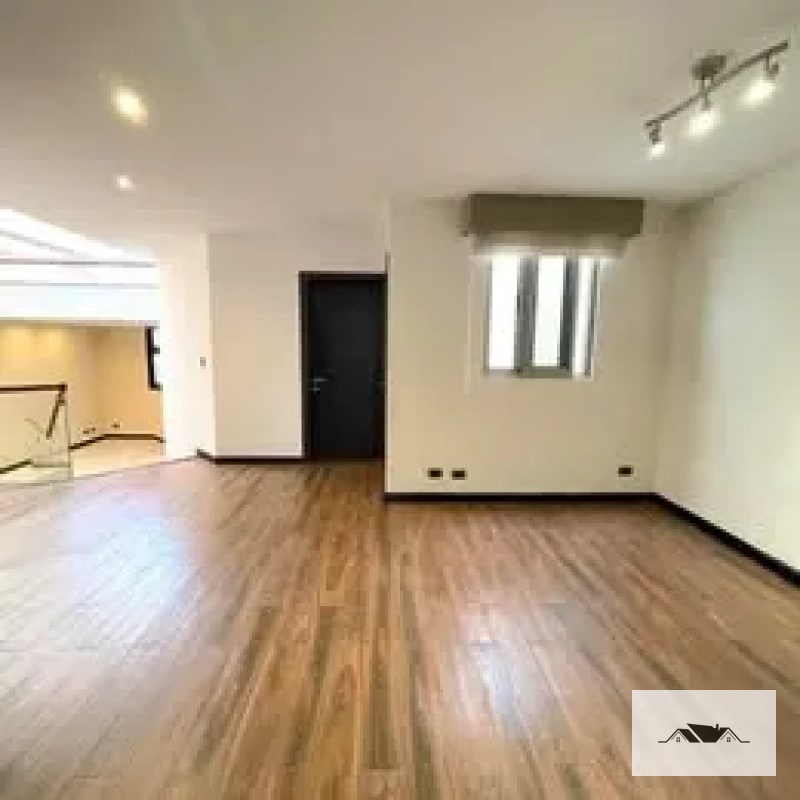 EN VENTA Preciosa y Amplia Casa Colonia  El PRADO  ZONA 10 — Casa en Venta en El Prado, Zona 10, Guatemala, Ciudad — foto 7 de 10