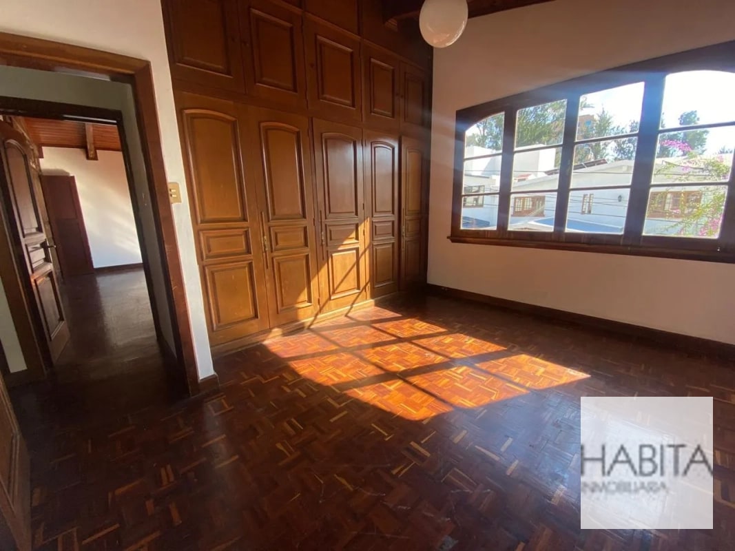 Casa en Venta en la Villa zona 14 - 9