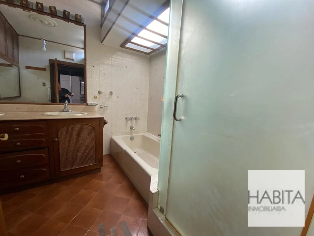 Casa en Venta en la Villa zona 14 - 3