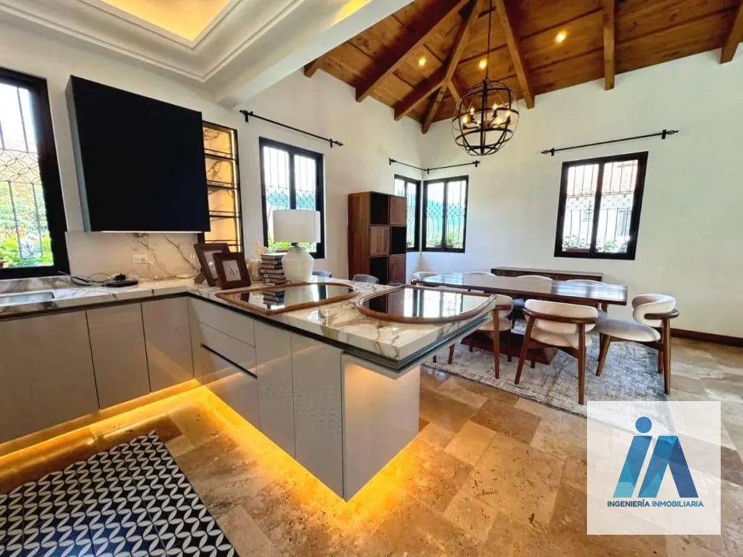 CASA EN VENTA – 📍Club Residencial Los Franciscanos, Antigua Guatemala | Combina lujo y exclusividad en un entorno natural — Casa en Venta en Antigua, Sacatepéquez — foto 1 de 17