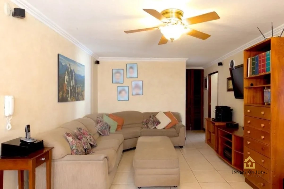 Vendo casa exclusiva en Condominio El Jardín de la Fuente Zona 14 - 4