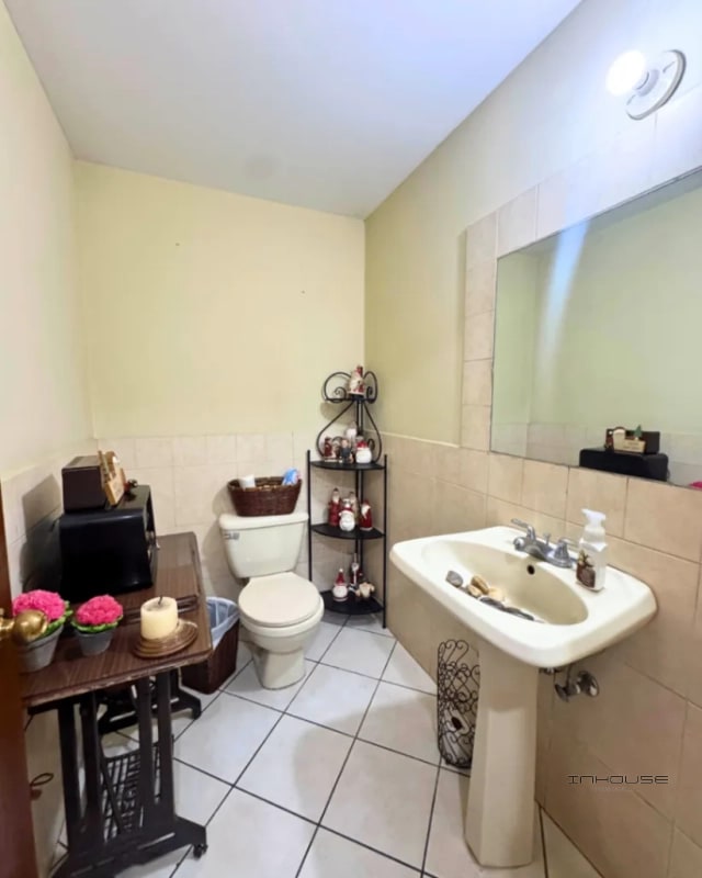CASA EN VENTA EN ZONA 16 FRENTE AL COLEGIO SUIZO AMERICANO - 7
