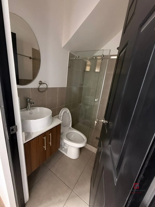 Acogedora Casa en venta Barrios Coloniales - 11