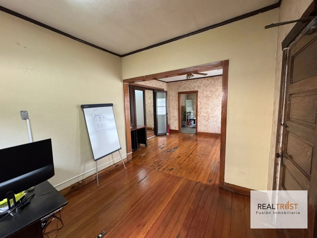 Casa para oficinas en zona 13 a pocos pasos de las Américas - 15