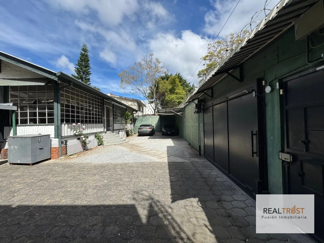 Casa para oficinas en zona 13 a pocos pasos de las Américas - 9