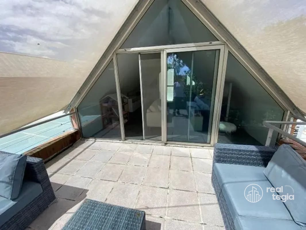 CASA EN ENCINOS DE CAYALA ZONA 16 — Casa en Venta en Zona 16, Guatemala, Ciudad — foto 4 de 14
