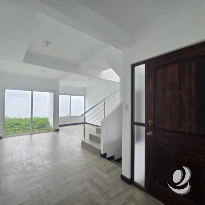 Casa en Venta Hacienda Real Zona 16 Hacienda Vista Her. - 3