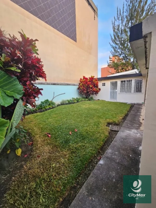 CASA EN VENTA – COLONIA EL MAESTRO, ZONA 15 - 1