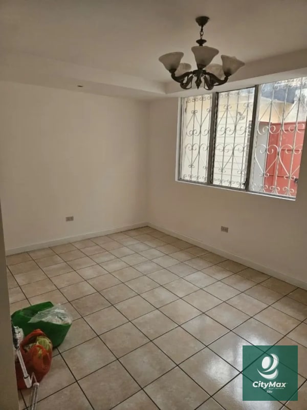 CASA EN VENTA – COLONIA EL MAESTRO, ZONA 15 - 5