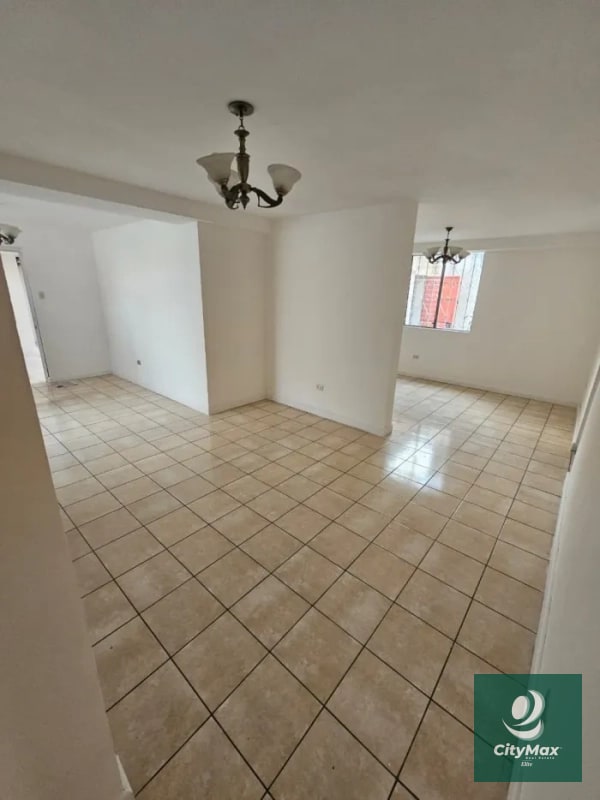 CASA EN VENTA – COLONIA EL MAESTRO, ZONA 15 - 4