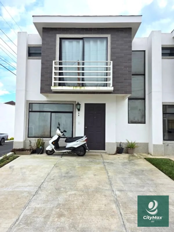 CASA EN VENTA - FORET DE ARRAZOLA - 1
