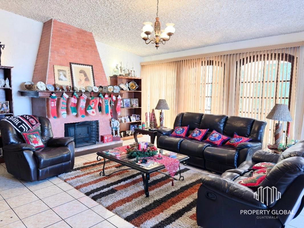 Casa 5 dormitorios en venta en Colonia Lourdes Zona 16 - 13