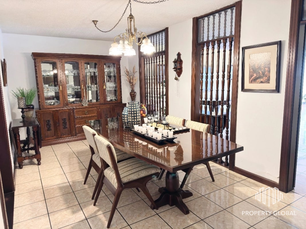 Casa 5 dormitorios en venta en Colonia Lourdes Zona 16 - 7