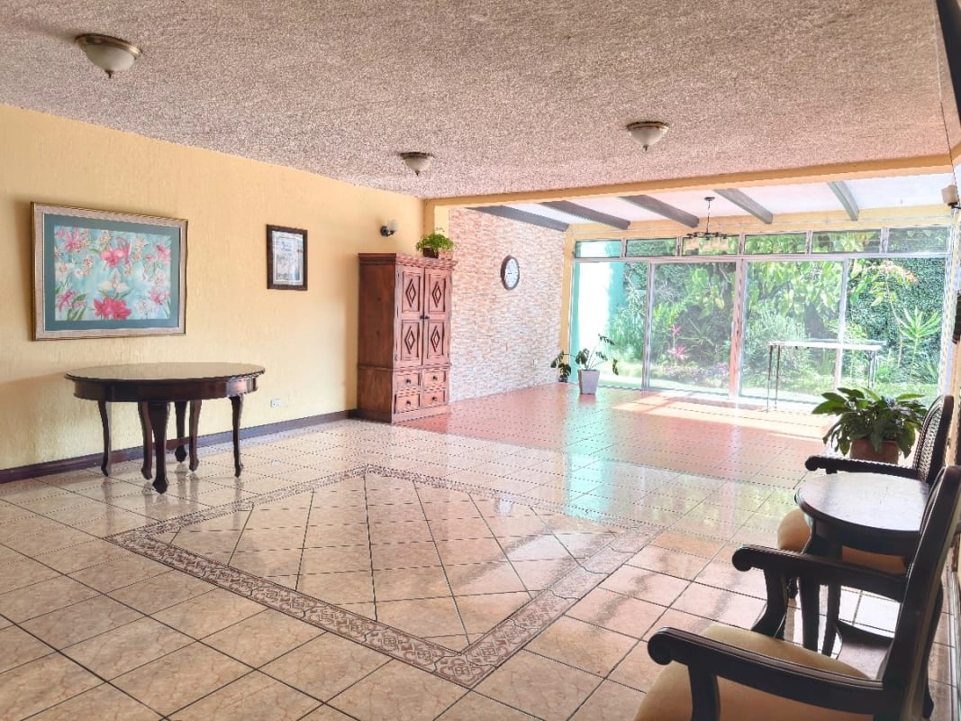 Casa 5 dormitorios en venta en Colonia Lourdes Zona 16 — Casa en Venta en Zona 16, Guatemala, Ciudad — foto 4 de 14