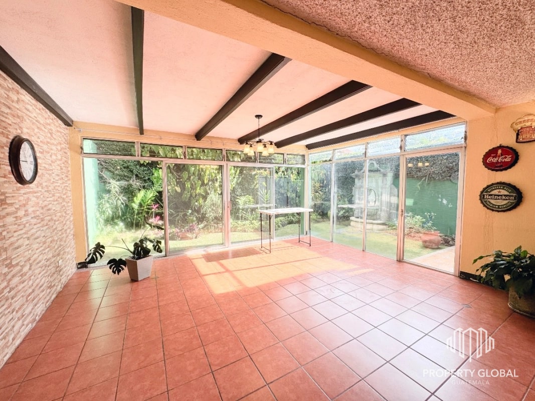 Casa 5 dormitorios en venta en Colonia Lourdes Zona 16 - 3