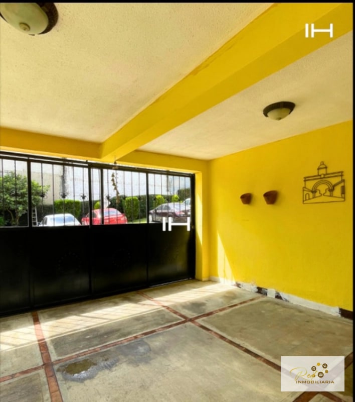 🏡 VENDO CASA EN CIUDAD SAN CRISTÓBAL 📍 Ubicada sobre el boulevard principal, dentro de condominio - 6