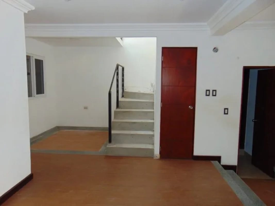 VENDO CASA BOSQUES DE ARRAZOLA.    4 HABITACIONES. ENGANCHE DE: Q.63,800. CASA FHA — Casa en Venta en San José Pinula, Guatemala, Ciudad — foto 7 de 9