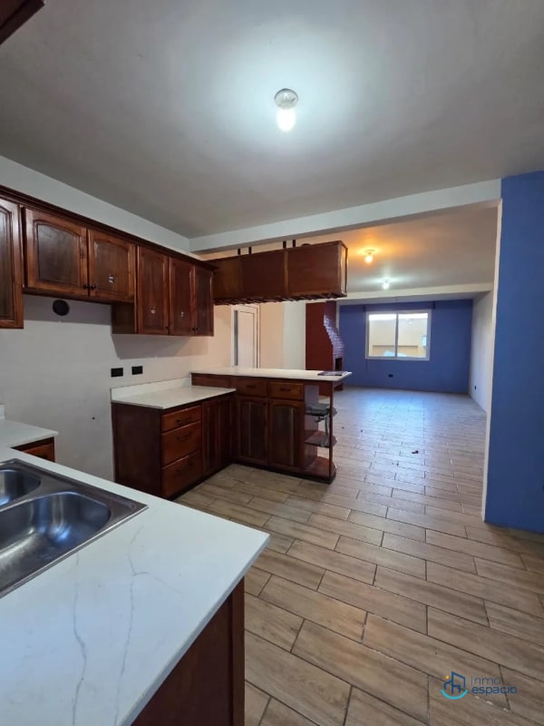 CASA EN VENTA, ZONA 8 DE MIXCO-SAN CRISTÓBAL 2, - 9