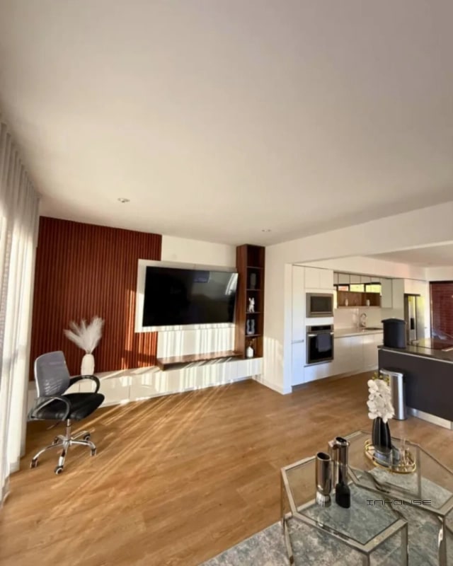 CASA EN VENTA ZONA 13 IRIDIA DE ESQUINA - 1