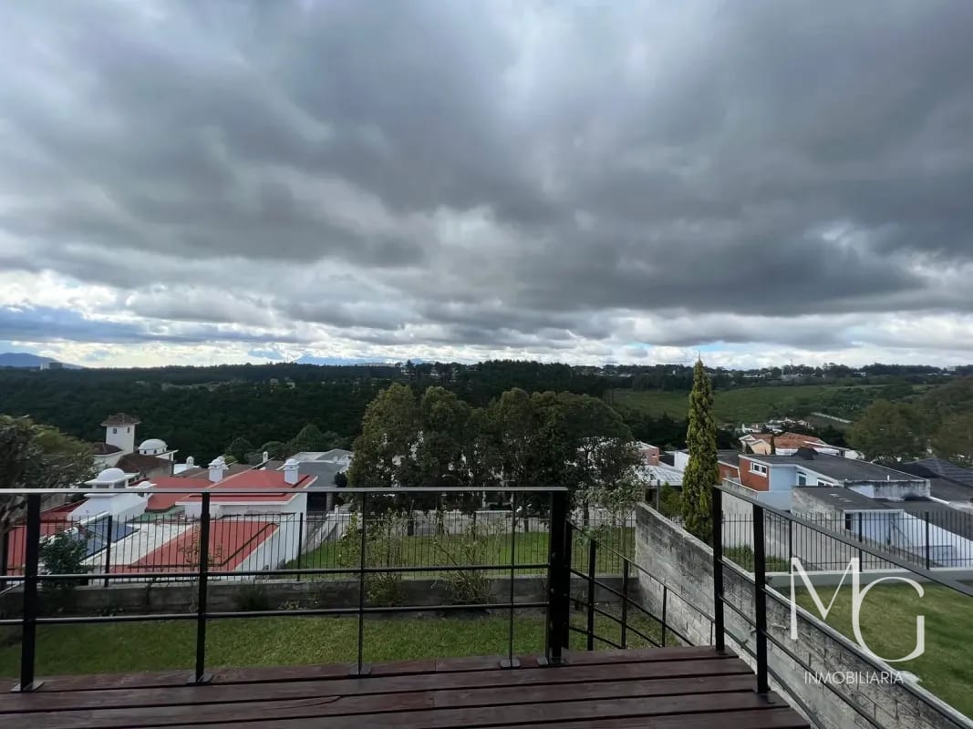 SE VENDE CASA CAES km 20.5 LA FORESTA — Casa en Venta en La Foresta, Carretera a El Salvador, Guatemala, Ciudad — foto 2 de 12