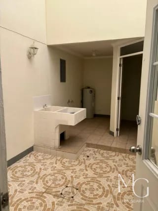 🔰CASA EN VENTA EN SAN JOSÉ PINULA DENTRO DE CONDOMINIO MONTESANO (Ideal inversionista) — Casa en Venta en Carretera a El Salvador, Guatemala, Ciudad — miniatura 6 de 9