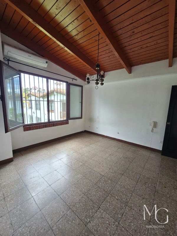 CASA EN RENTA EN ZONA 10 FUERA DE GARITA - 6