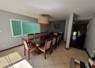 Amplia y acogedora casa en Kanajuyú zona 16 — Casa en Venta en Kanajuyú, Zona 16, Guatemala, Ciudad — miniatura 4 de 7