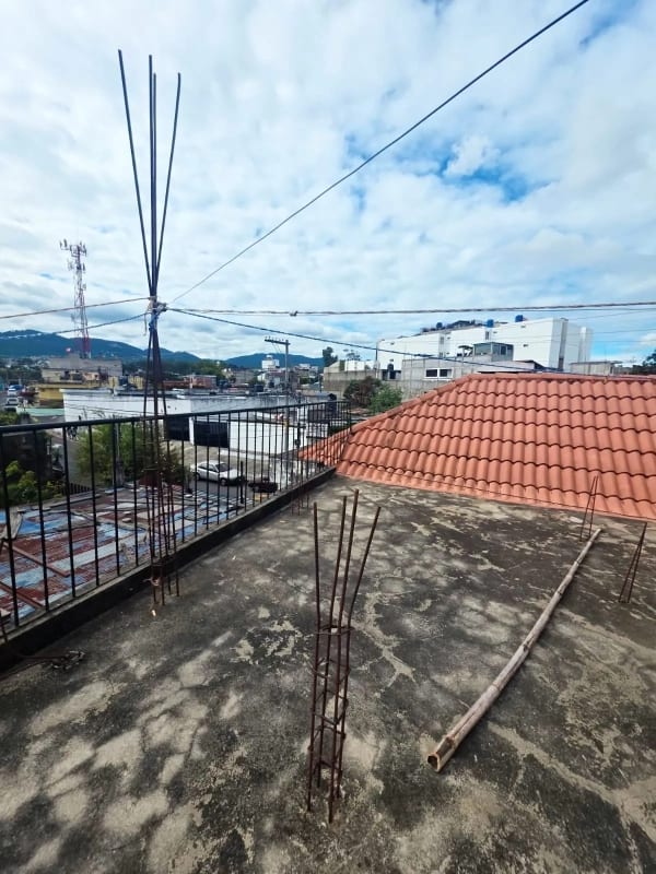 Casa en VENTA COLONIA EL TESORO zona 2 de Mixco — Casa en Venta en Zona 2 Mixco, Guatemala, Ciudad — foto 2 de 9