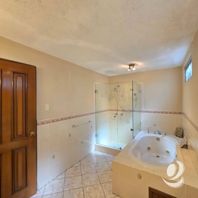 Casa en Venta Zona 11 Ciudad de Guatemala Las Charcas - 8