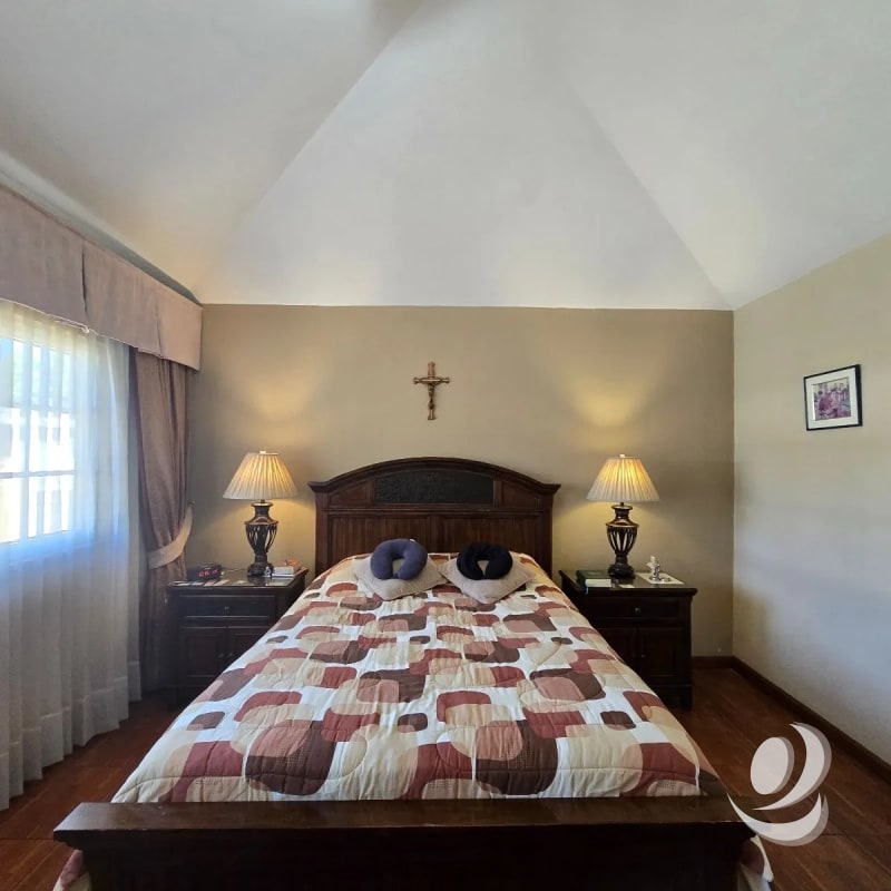 Casa en Venta Zona 11 Ciudad de Guatemala Las Charcas - 2