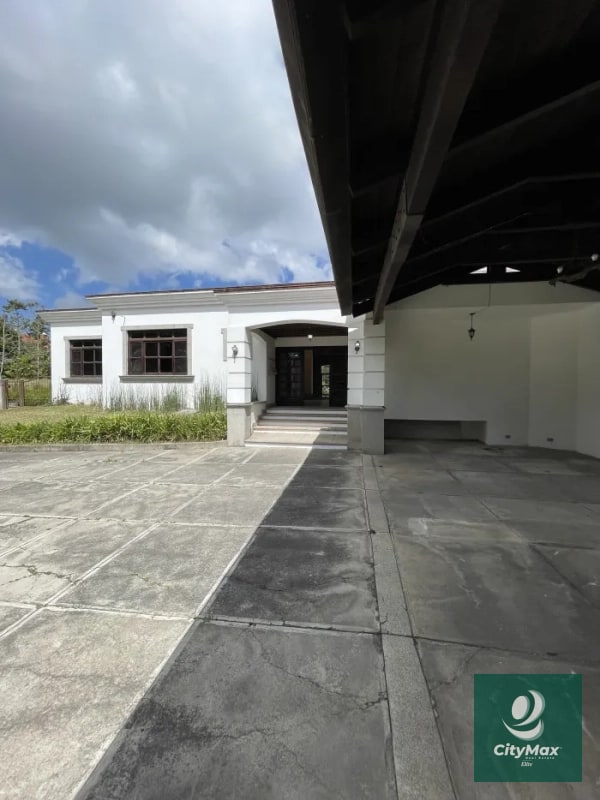 CASA EN VENTA - KM. 18 CARRETERA A EL SALVADOR - 10
