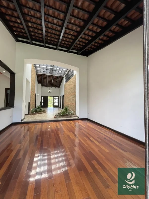 CASA EN VENTA - KM. 18 CARRETERA A EL SALVADOR - 7