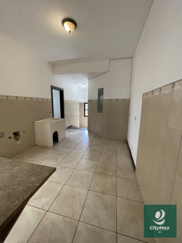 CASA EN VENTA - KM. 18 CARRETERA A EL SALVADOR - 5