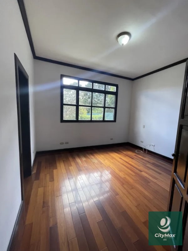 CASA EN VENTA - KM. 18 CARRETERA A EL SALVADOR - 2