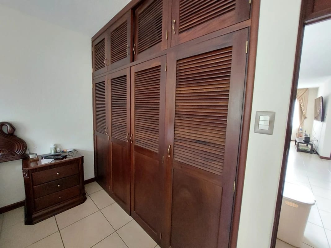 Renta de Casa Amueblada en Km 16.5 Carr. Olmeca — Casa en Alquiler en Villas de Santa Mónica, Carretera a El Salvador, Guatemala, Ciudad — foto 6 de 12