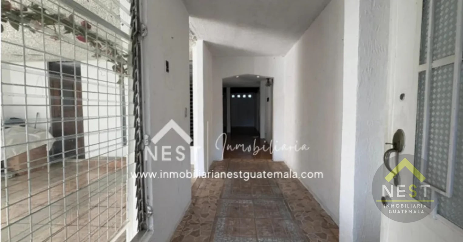Casa amplia en venta | Residenciales LOS OLIVOS - Zona 18 - 12