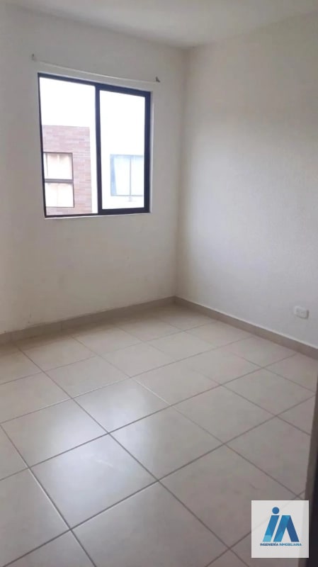 TOWNHOUSE EN ALQUILER -, 📍Villas de San José, San José Pinula | Ubicación segura y ambiente tranquilo en sector residencial. — Casa en Alquiler en San José Pinula, Carretera a El Salvador, Guatemala, Ciudad — foto 5 de 9