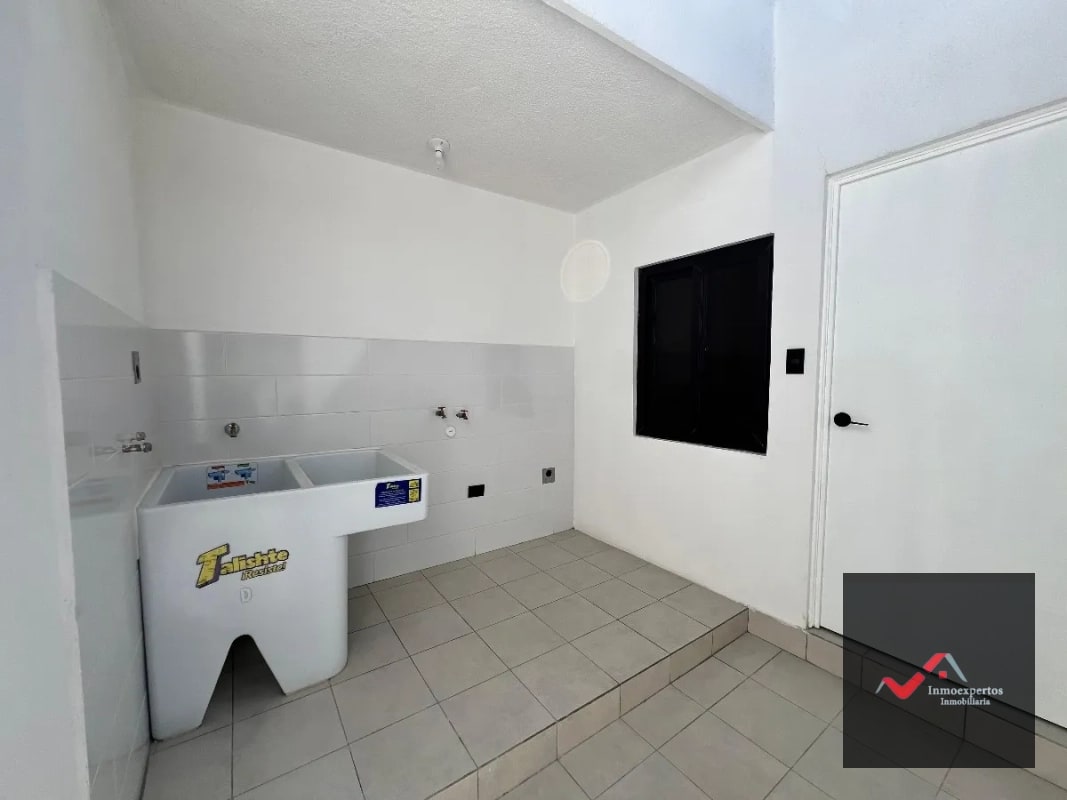 Casas en Venta San José Pinula Km 18 Carretera - 16